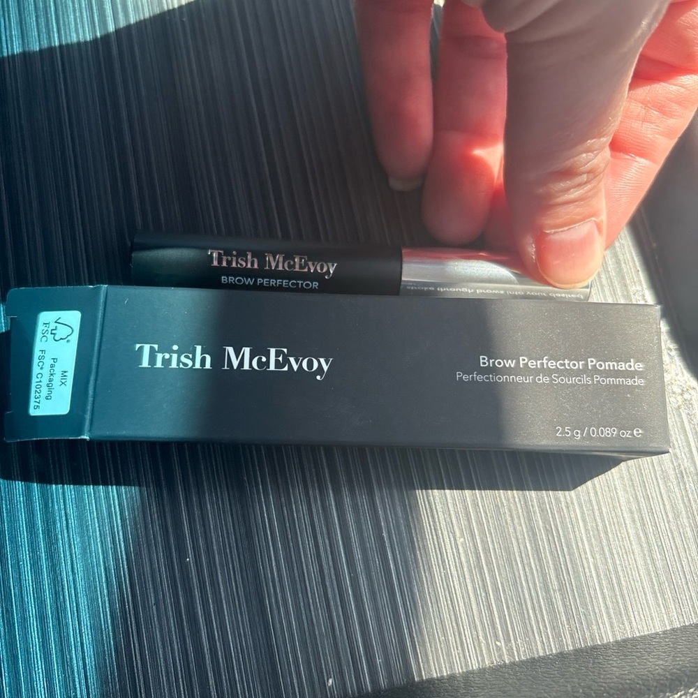 Trish McEvoy Brow Perfector Pomade 2.5g NIB